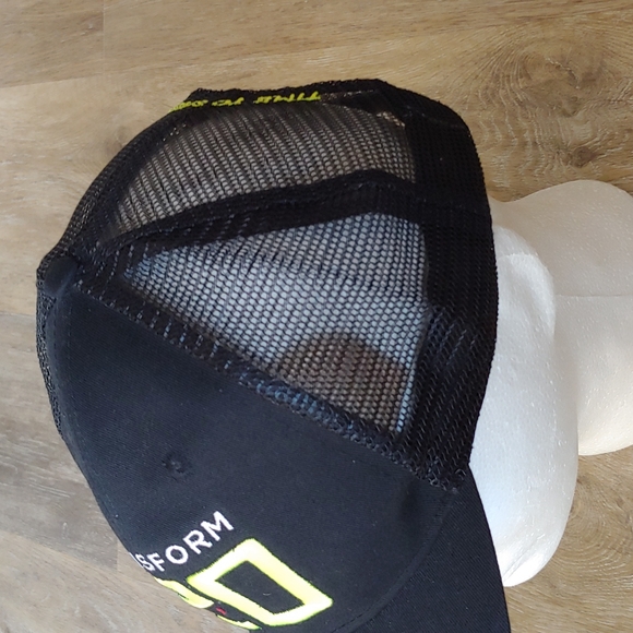 Beachbody Transform Fitness Trucker Snapback Cap Hat - Picture 3 of 8